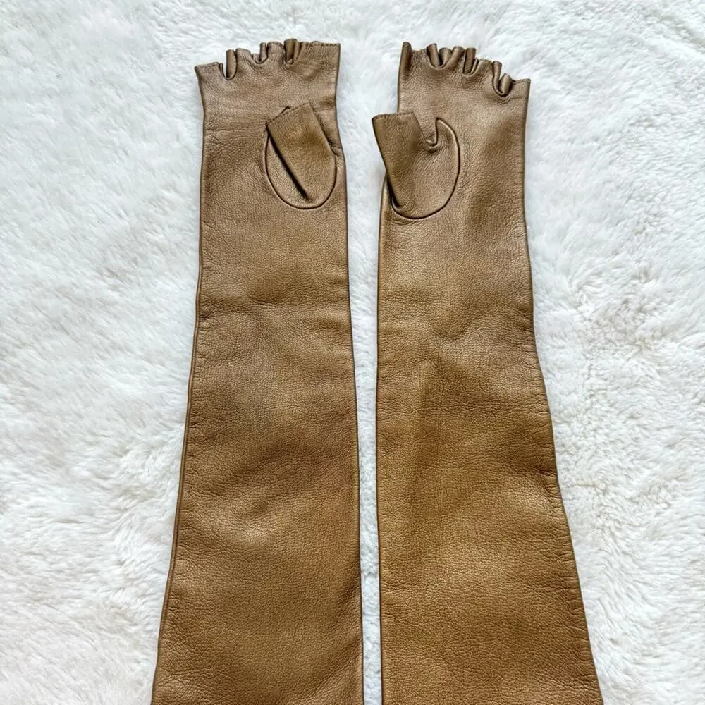 CHANEL women bronze gloves Authentic